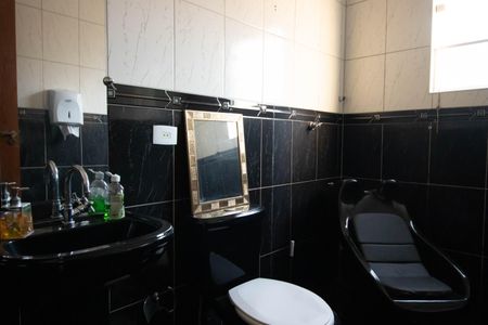 Casa para alugar com 125m², 2 quartos e 4 vagas Casa para alugar com 125m², 2 quartos e 4 vagasBanheiro 1