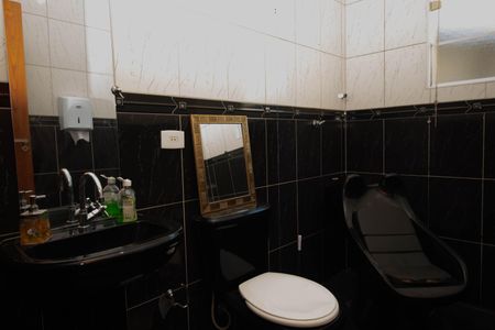 Casa para alugar com 125m², 2 quartos e 4 vagas Casa para alugar com 125m², 2 quartos e 4 vagasBanheiro 1