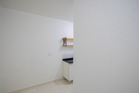 Sala/Cozinha de apartamento para alugar com 1 quarto, 25m² em Vila Gustavo, São Paulo