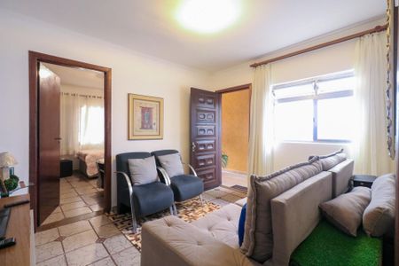 Casa à venda com 202m², 2 quartos e 2 vagas Casa à venda com 202m², 2 quartos e 2 vagasSala