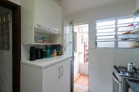 Casa à venda com 202m², 2 quartos e 2 vagas Casa à venda com 202m², 2 quartos e 2 vagasCozinha