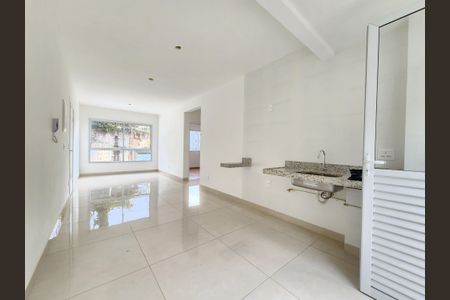 Apartamento à venda com 77m², 2 quartos e 1 vaga Apartamento à venda com 77m², 2 quartos e 1 vagaCozinha
