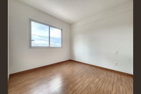 Apartamento à venda com 77m², 2 quartos e 1 vaga Apartamento à venda com 77m², 2 quartos e 1 vagaSuíte