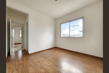 Apartamento à venda com 77m², 2 quartos e 1 vaga Apartamento à venda com 77m², 2 quartos e 1 vagaSuíte