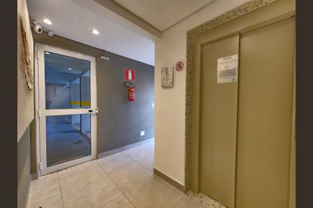 Apartamento à venda com 62m², 2 quartos e 1 vagaHall de entrada
