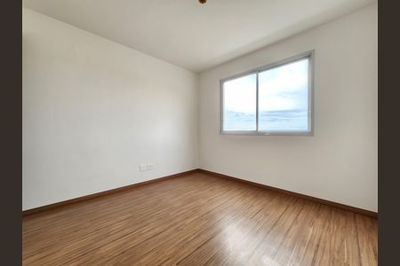 Apartamento à venda com 64m², 2 quartos e 1 vaga Apartamento à venda com 64m², 2 quartos e 1 vaga Suíte