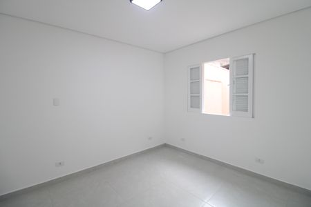 Casa à venda com 248m², 4 quartos e 2 vagasQuarto 2