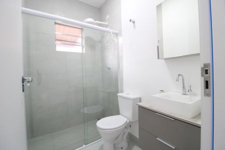 Casa à venda com 248m², 4 quartos e 2 vagasBanheiro Social