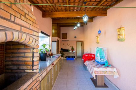 Apartamento à venda com 136m², 2 quartos e 1 vaga Apartamento à venda com 136m², 2 quartos e 1 vagaÁrea de Serviço