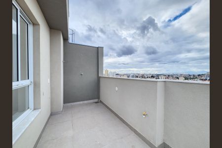 Apartamento à venda com 132m², 2 quartos e 1 vaga Apartamento à venda com 132m², 2 quartos e 1 vagaCobertura