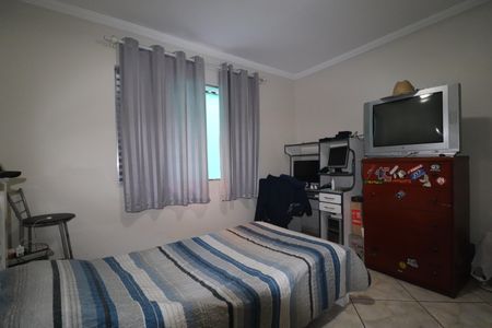 Casa à venda com 177m², 3 quartos e 4 vagasQuarto 2
