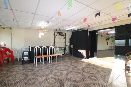 Casa à venda com 177m², 3 quartos e 4 vagasVaranda gourmet