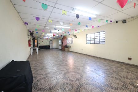 Casa à venda com 177m², 3 quartos e 4 vagasEspaço Gourmet