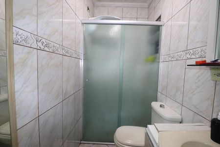 Casa à venda com 177m², 3 quartos e 4 vagasBanheiro Quarto 1 suíte