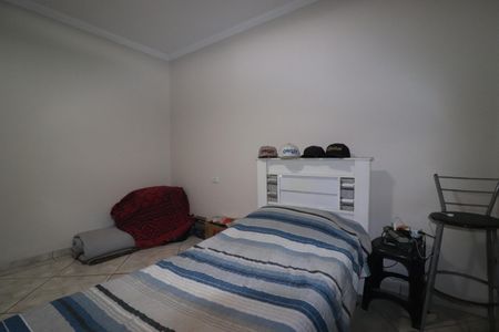 Casa à venda com 177m², 3 quartos e 4 vagasQuarto 2