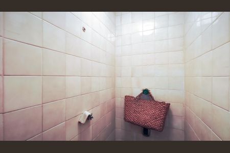 Apartamento à venda com 70m², 2 quartos e 1 vaga Apartamento à venda com 70m², 2 quartos e 1 vagaBanheiro de serviço