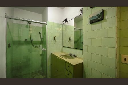 Apartamento à venda com 70m², 2 quartos e 1 vaga Apartamento à venda com 70m², 2 quartos e 1 vagaBanheiro Social