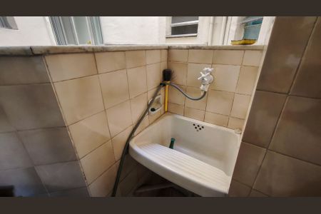 Apartamento à venda com 70m², 2 quartos e 1 vaga Apartamento à venda com 70m², 2 quartos e 1 vagaÁrea de Serviço