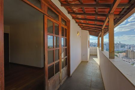 Apartamento à venda com 154m², 3 quartos e 1 vagaVaranda