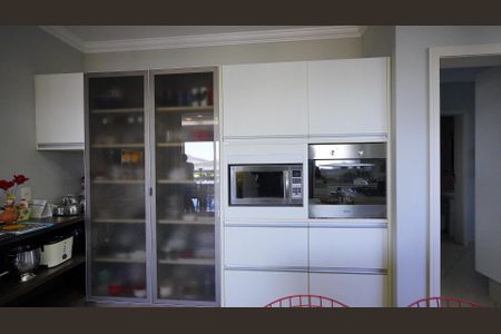 Casa de condomínio para alugar com 500m², 5 quartos e 3 vagasCozinha