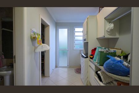 Casa de condomínio para alugar com 500m², 5 quartos e 3 vagasCozinha 