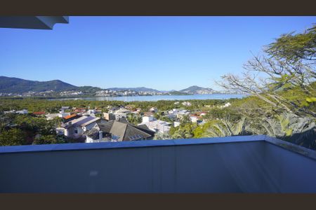 Casa de condomínio para alugar com 500m², 5 quartos e 3 vagasVaranda da suite 5