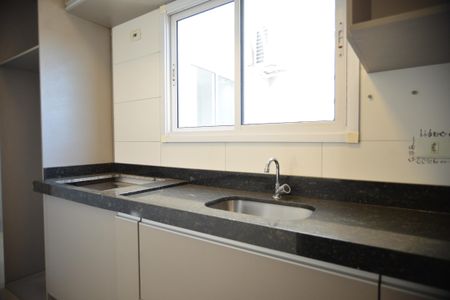 Apartamento à venda com 80m², 2 quartos e 2 vagasCozinha