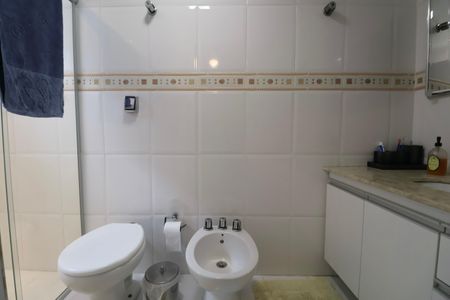 Apartamento para alugar com 250m², 4 quartos e 2 vagasBanheiro Suíte 2
