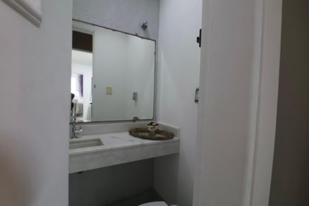 Apartamento para alugar com 250m², 4 quartos e 2 vagasLavabo
