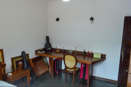 Casa de condomínio à venda com 250m², 4 quartos e 2 vagasQuarto 2