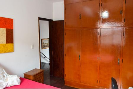 Casa de condomínio à venda com 250m², 4 quartos e 2 vagasQuarto 3