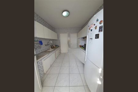 Apartamento à venda com 121m², 3 quartos e 1 vaga