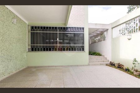 Casa à venda com 173m², 3 quartos e 2 vagas
