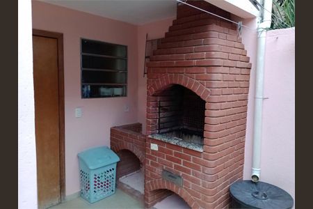 Casa à venda com 236m², 3 quartos e sem vaga