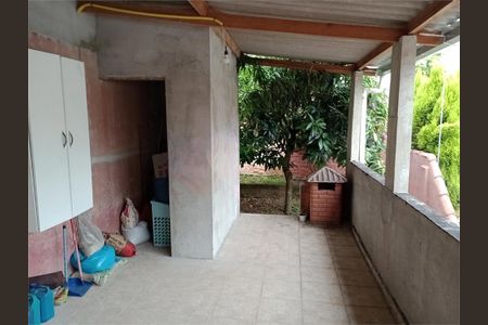 Casa à venda com 236m², 3 quartos e sem vaga