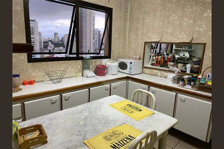 Apartamento à venda com 260m², 4 quartos e 3 vagas