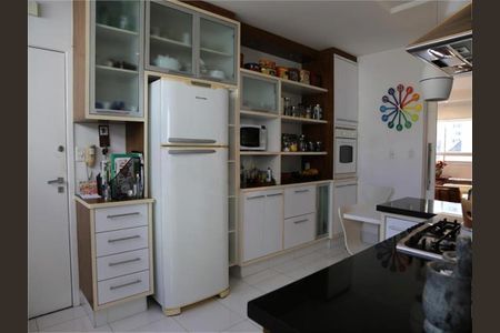 Apartamento à venda com 210m², 3 quartos e 1 vaga