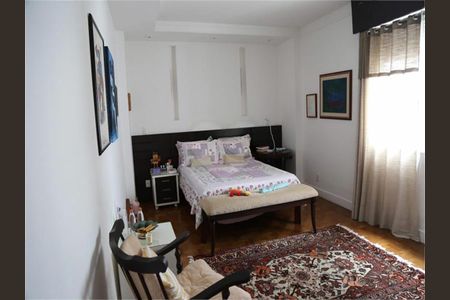 Apartamento à venda com 210m², 3 quartos e 1 vaga