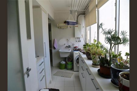 Apartamento à venda com 210m², 3 quartos e 1 vaga