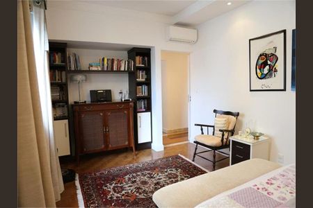 Apartamento à venda com 210m², 3 quartos e 1 vaga