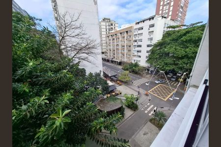 Apartamento à venda com 95m², 2 quartos e sem vaga