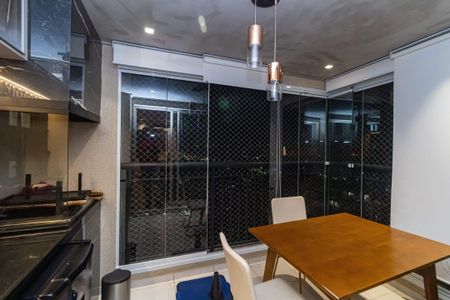 Apartamento à venda com 68m², 2 quartos e 1 vaga
