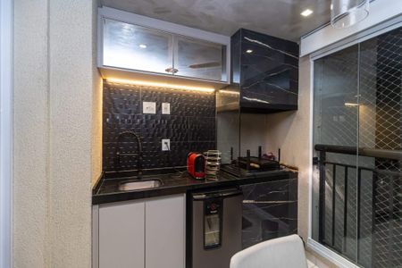 Apartamento à venda com 68m², 2 quartos e 1 vaga