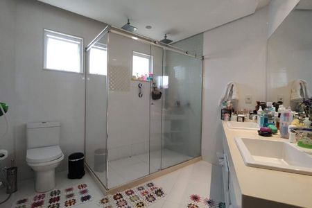 Casa à venda com 298m², 4 quartos e 2 vagas