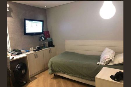 Casa à venda com 210m², 3 quartos e 4 vagas Casa à venda com 210m², 3 quartos e 4 vagasQuarto