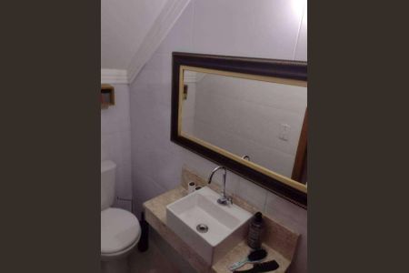 Casa à venda com 130m², 2 quartos e 3 vagas Casa à venda com 130m², 2 quartos e 3 vagasBanheiro