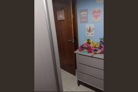 Casa à venda com 130m², 2 quartos e 3 vagas Casa à venda com 130m², 2 quartos e 3 vagasQuarto