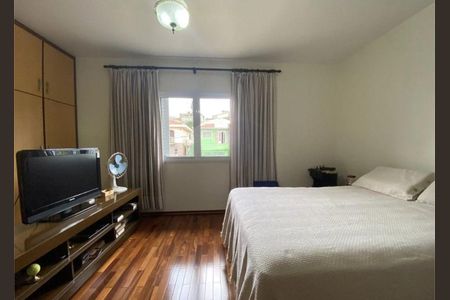 Casa à venda com 300m², 3 quartos e 4 vagasQuarto