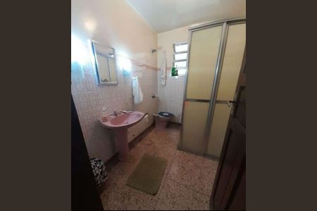 Casa à venda com 250m², 4 quartos e 4 vagas