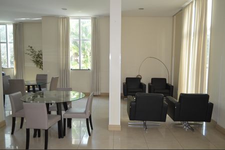 Apartamento à venda com 68m², 2 quartos e 2 vagasÁrea comum - Salão de festas